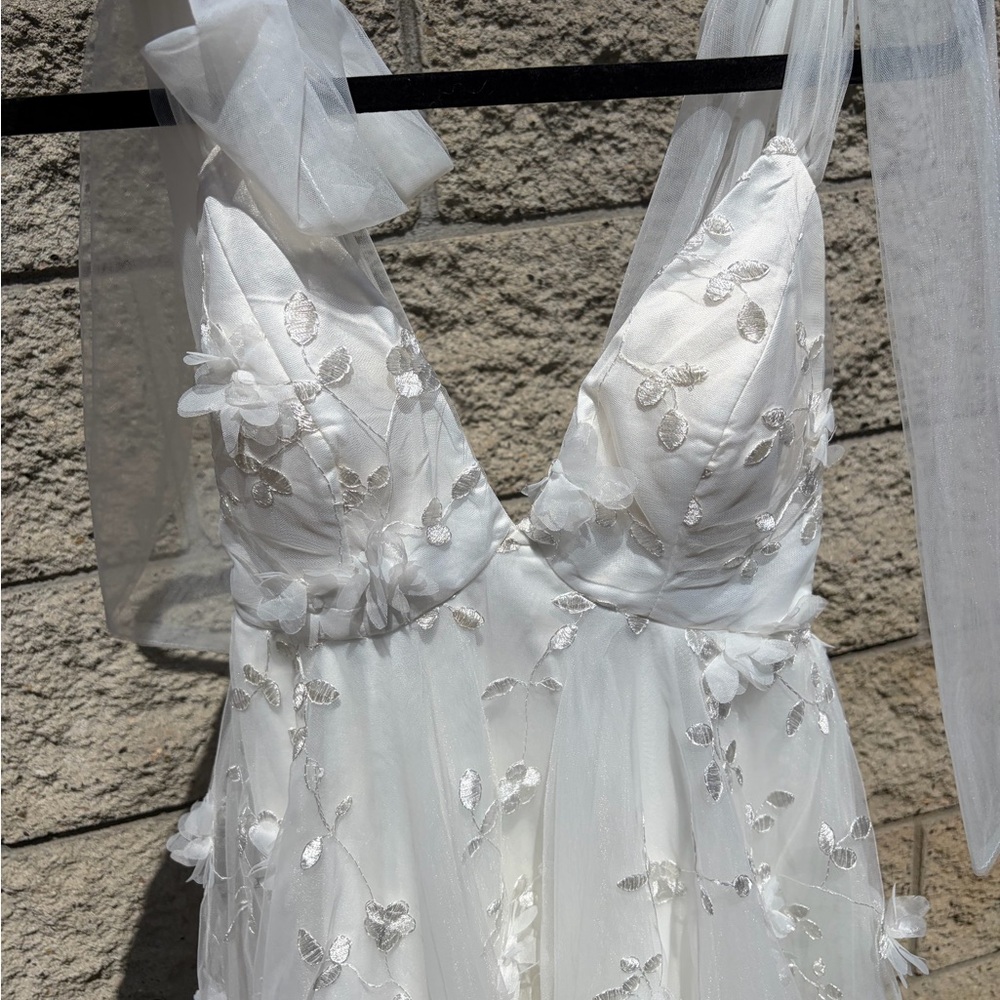 Selfie Leslie White Floral Tulle Mini Dress Bachelorette Bridal Size Small NWT - Picture 5 of 7